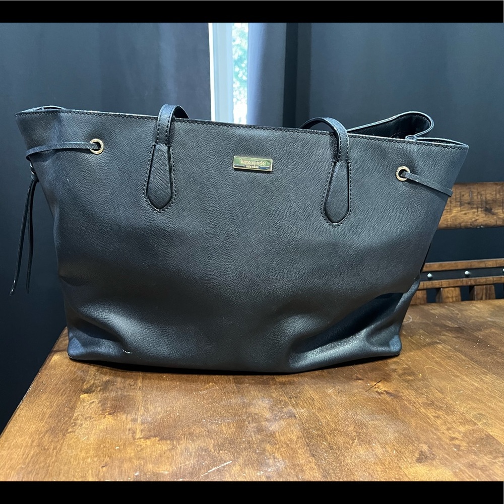 Large Kate Spade tote Black